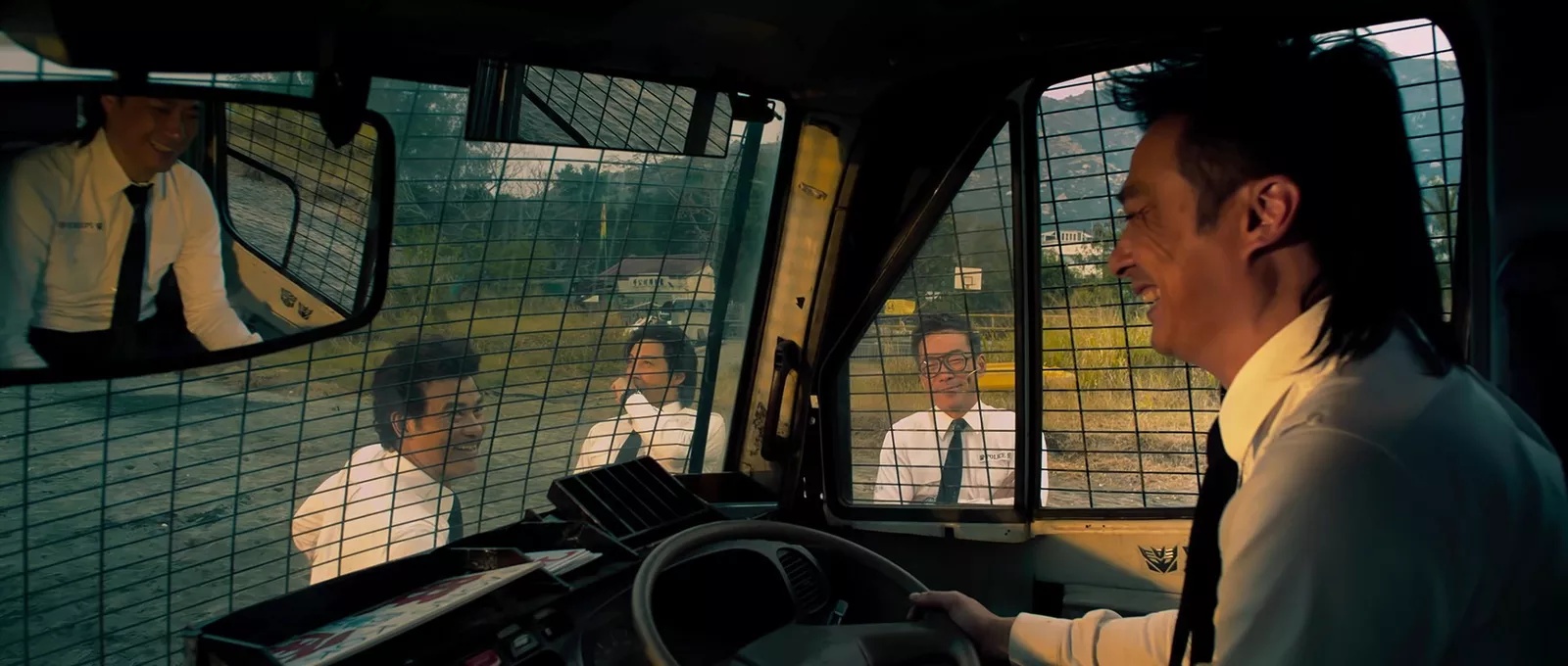 Фото - : 1600x680 / 284 Кб