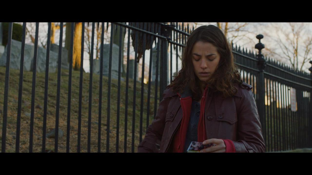 Фото - Девушка-невидимка: 1280x720 / 79 Кб