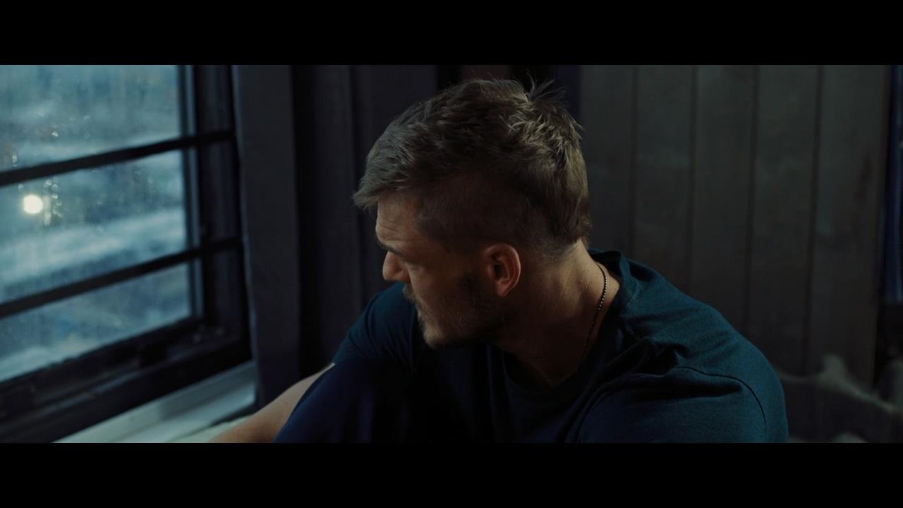 Фото - Девушка-невидимка: 1280x720 / 59 Кб