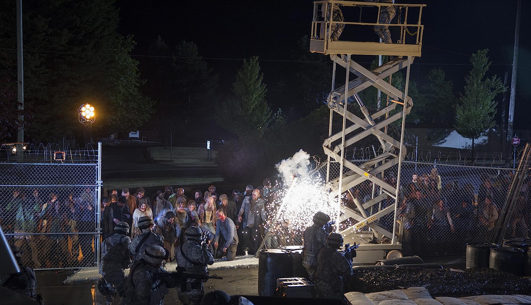 Фото - : 1778x1024 / 369 Кб