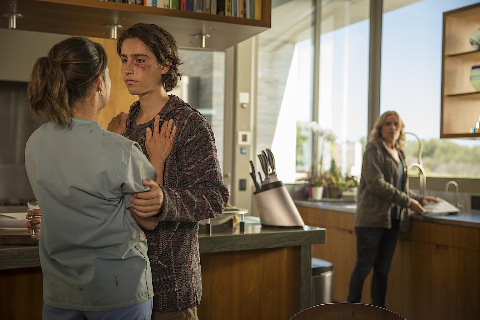 Фото - : 1536x1024 / 151 Кб