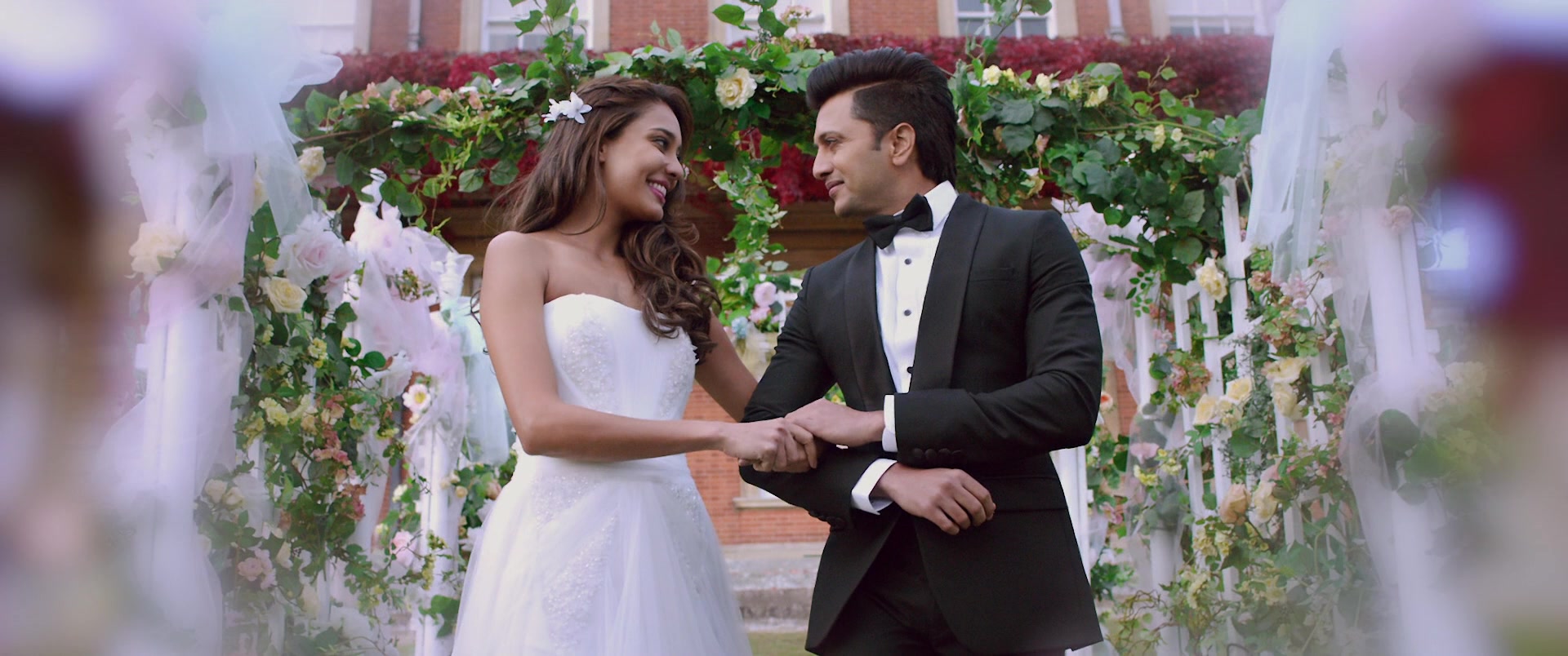 Фото - : 1920x804 / 237 Кб