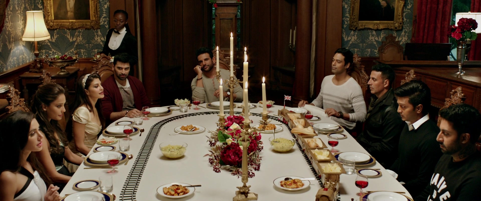 Фото - : 1920x804 / 257 Кб