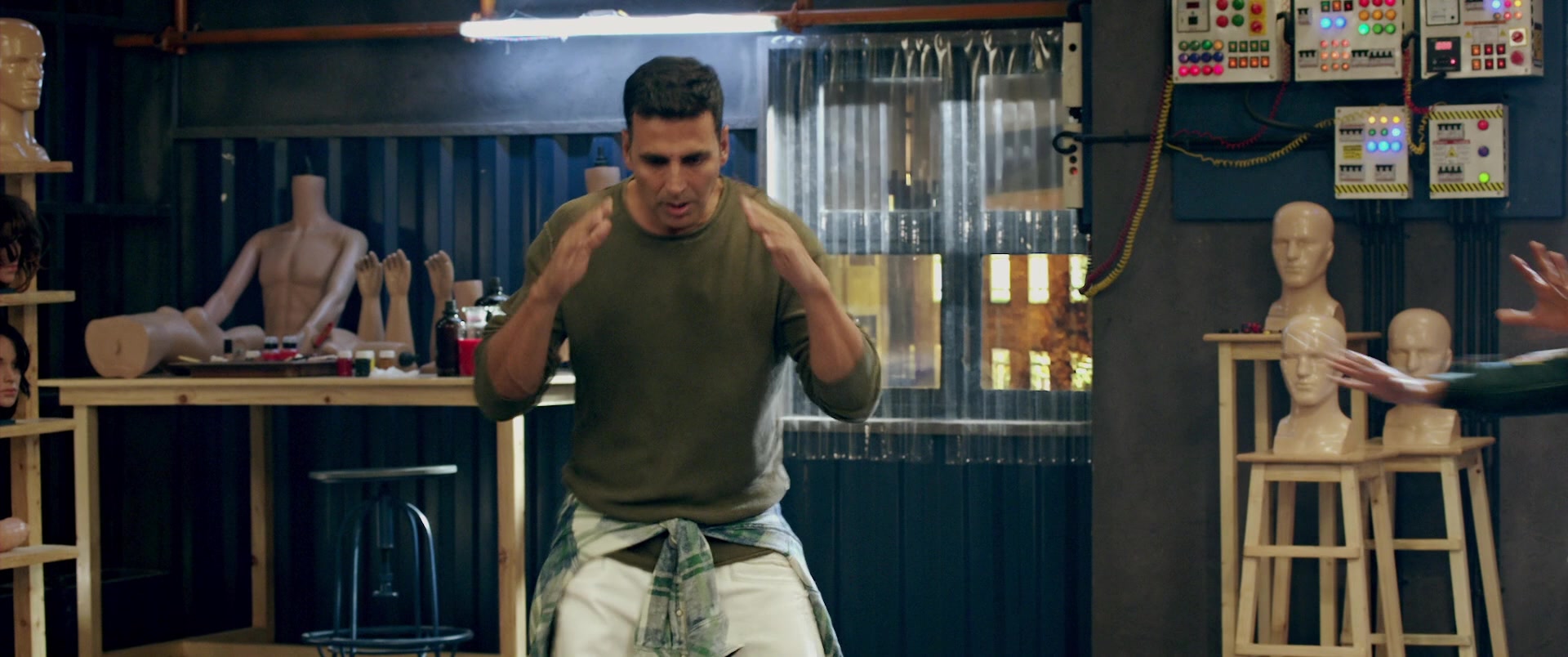 Фото - : 1920x804 / 194 Кб