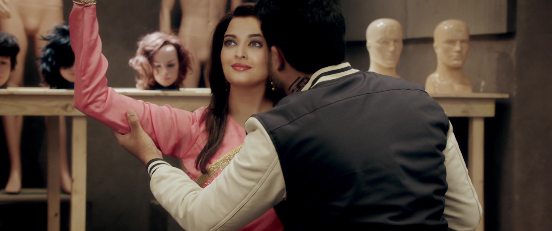 Фото - : 1920x804 / 122 Кб