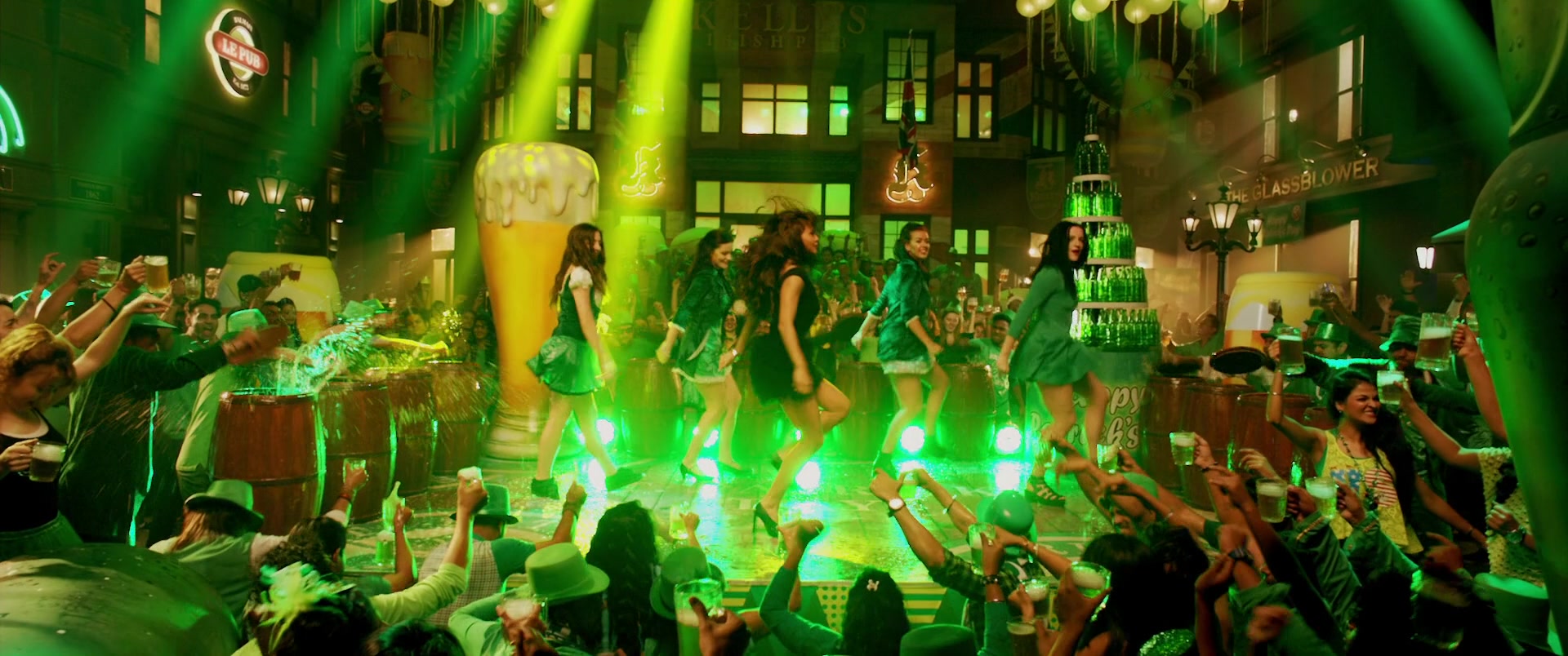 Фото - : 1920x804 / 287 Кб