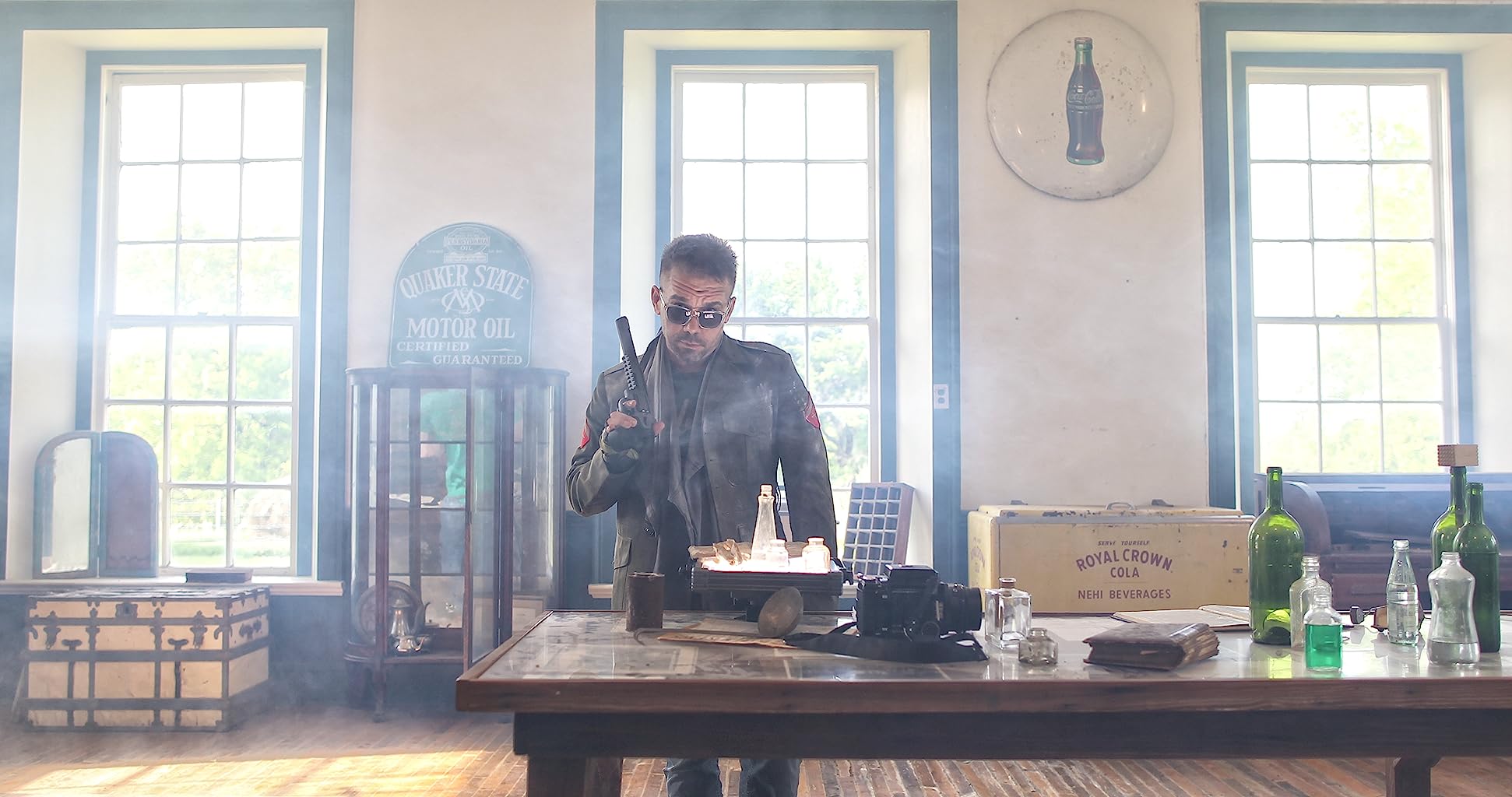 Фото - : 1942x1024 / 185 Кб