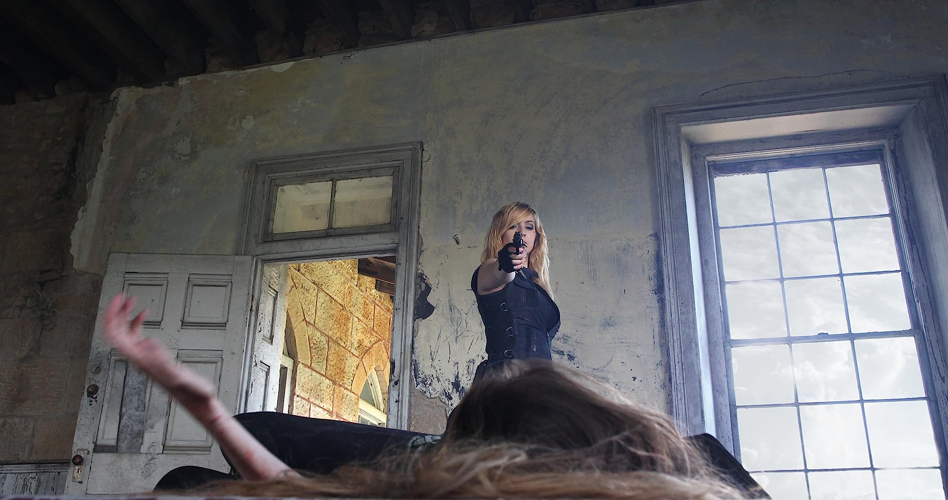 Фото - : 1942x1024 / 211 Кб