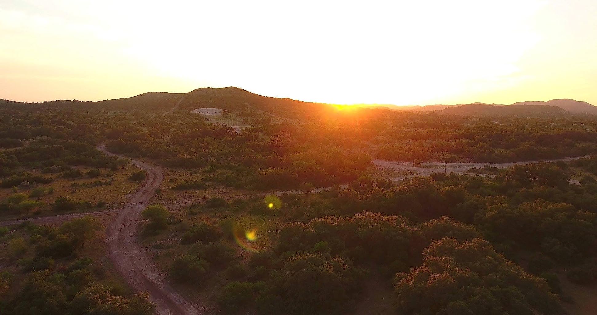 Фото - : 1942x1024 / 188 Кб