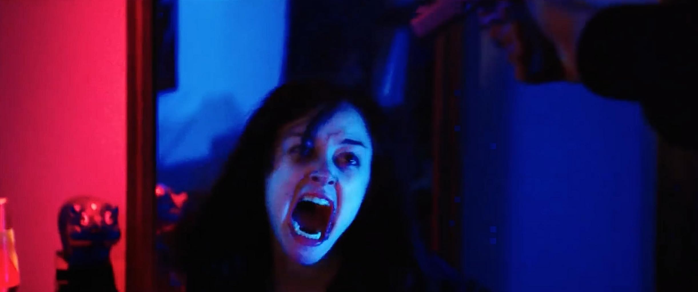 Фото - : 2442x1024 / 76 Кб