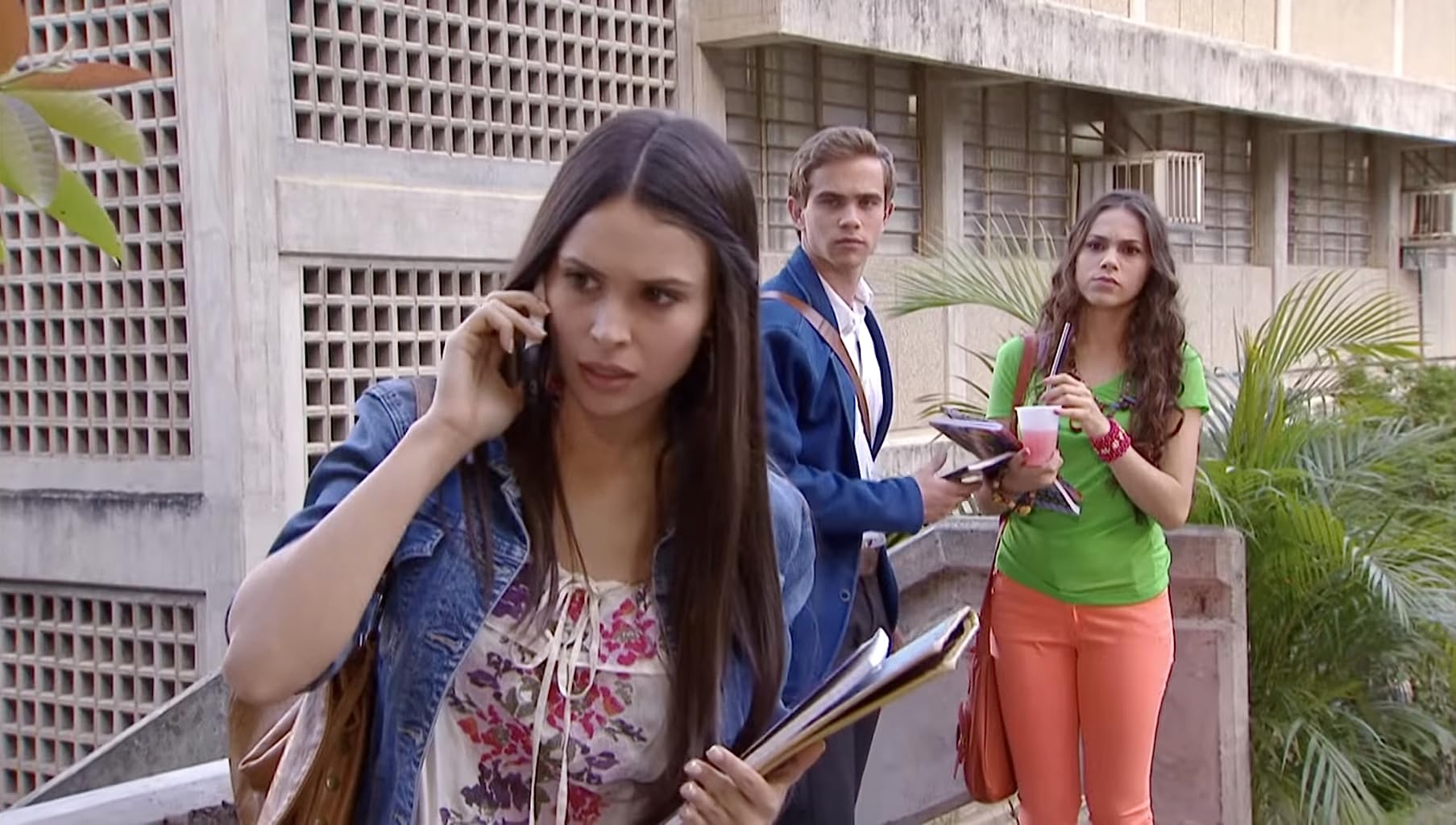 Фото - : 1807x1024 / 194 Кб