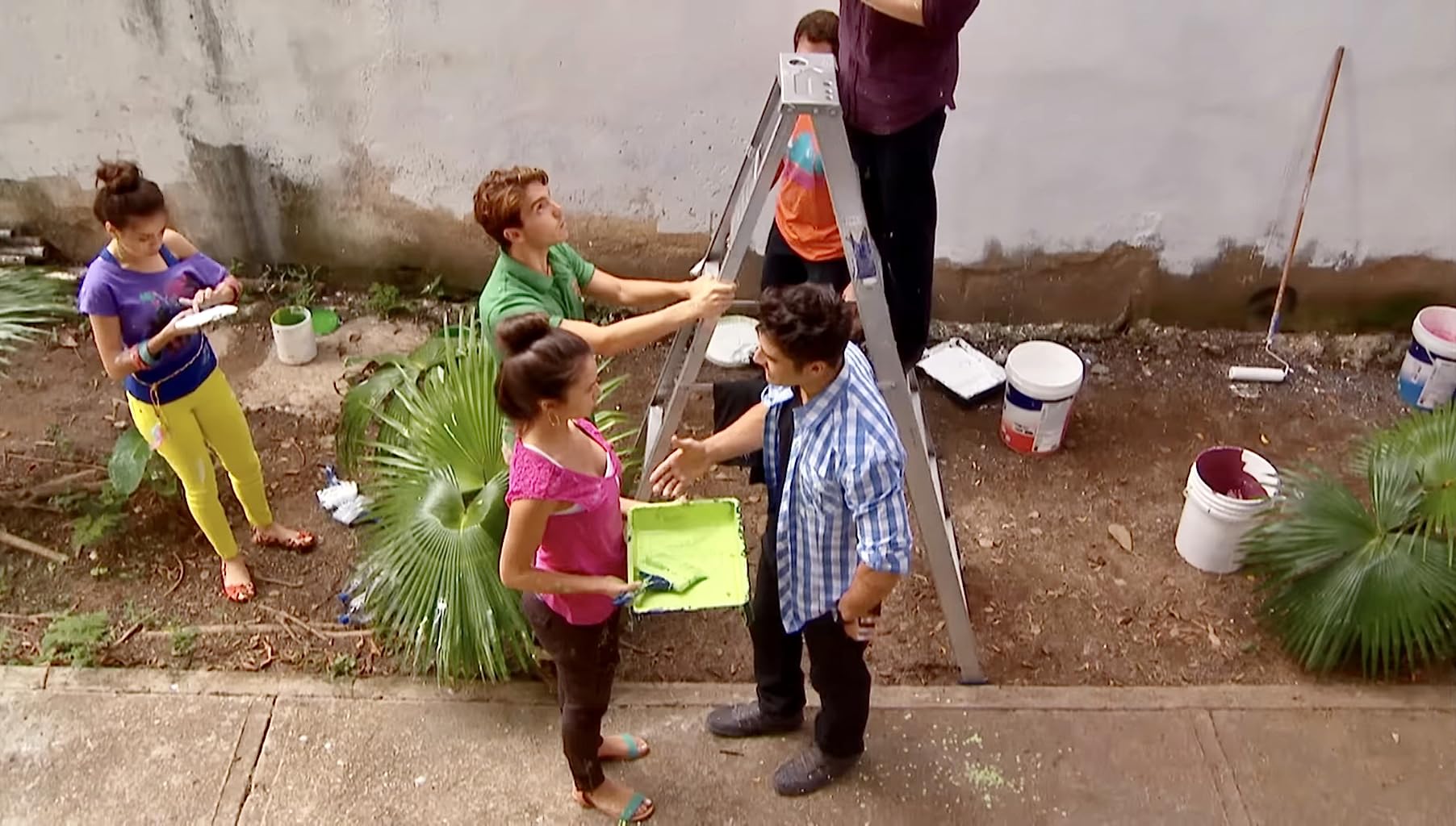 Фото - : 1804x1024 / 204 Кб