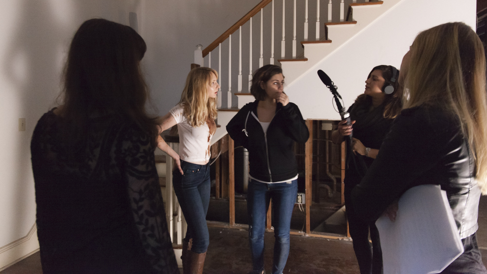 Фото - : 1000x563 / 351 Кб