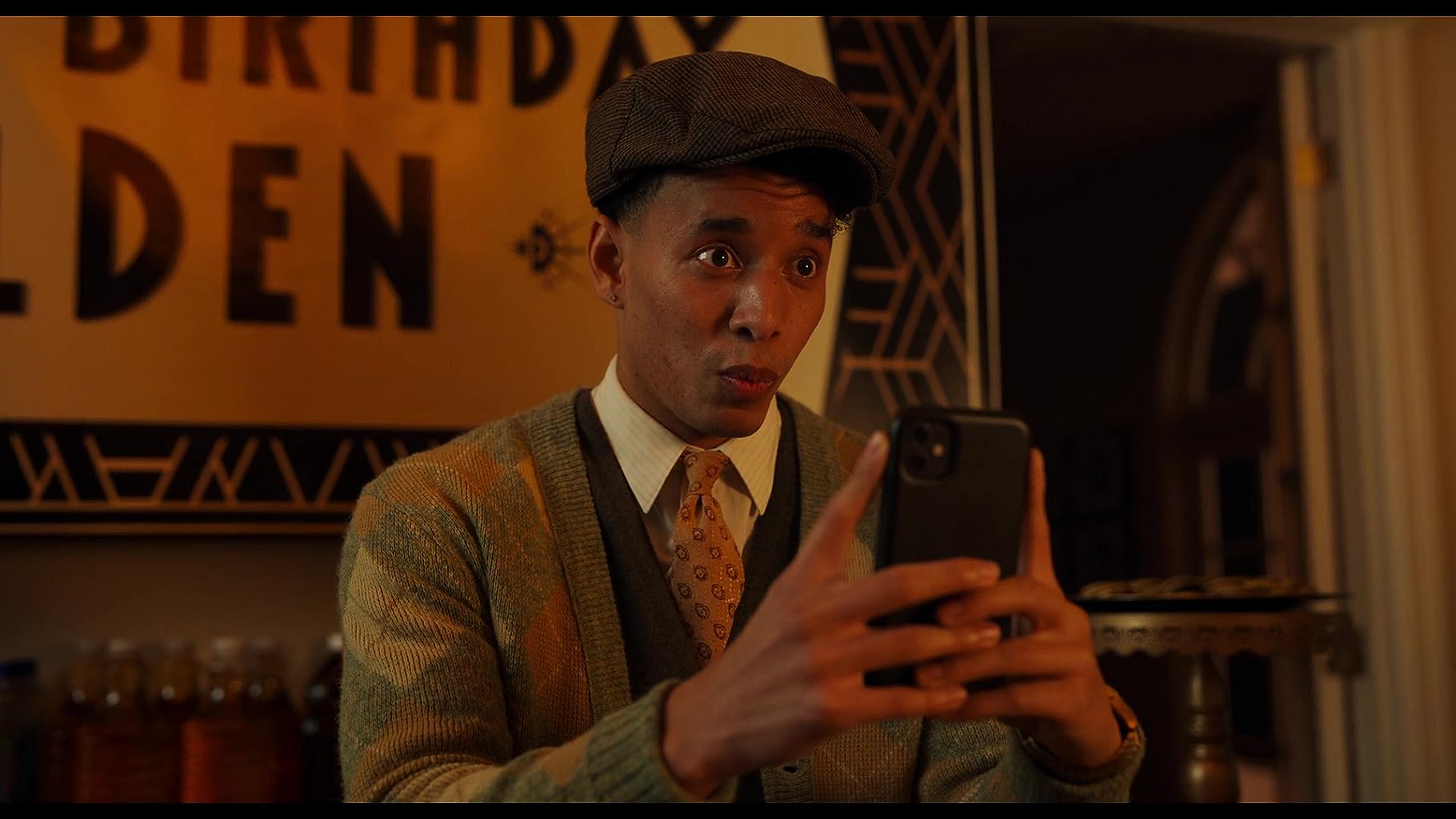 Фото - : 1820x1024 / 130 Кб