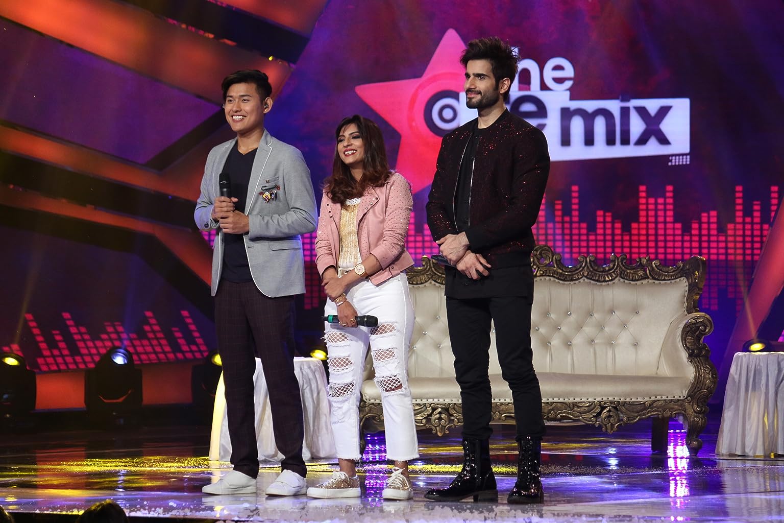 Фото - : 1536x1024 / 190 Кб