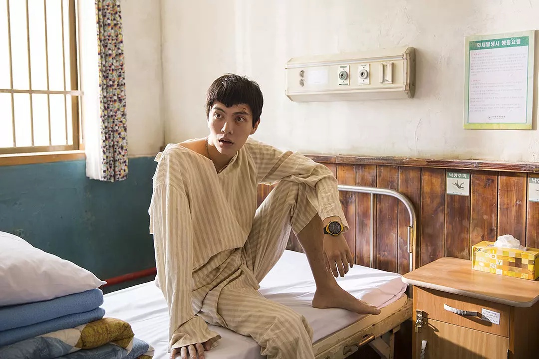 Фото - : 1080x720 / 233 Кб