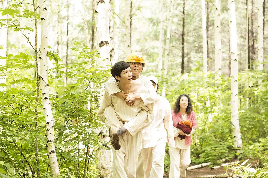 Фото - : 1080x720 / 384 Кб