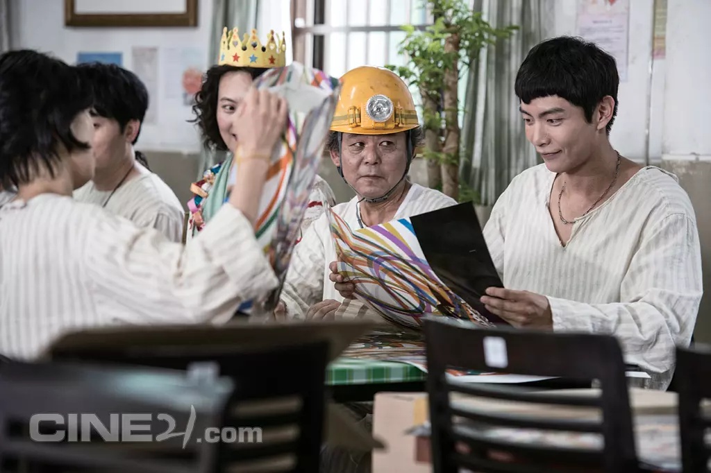 Фото - : 1024x682 / 184 Кб