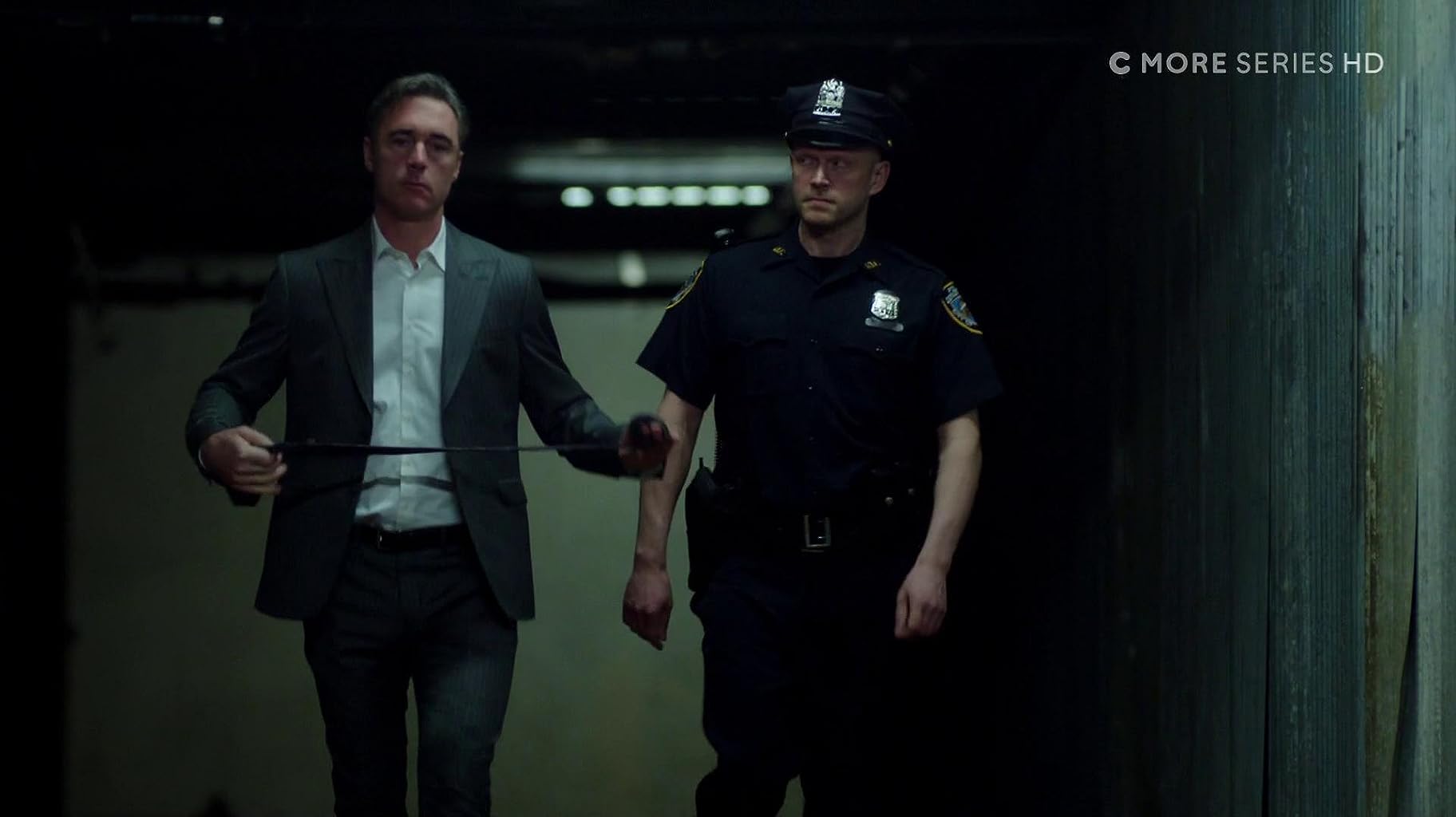 Фото - : 1824x1024 / 80 Кб