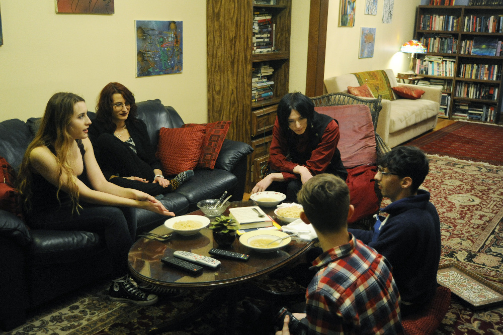 Фото - : 1000x667 / 374 Кб