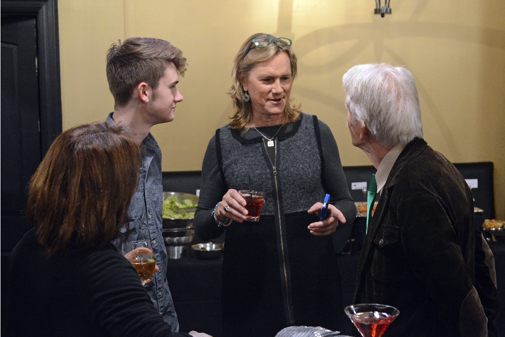 Фото - : 1000x667 / 713 Кб