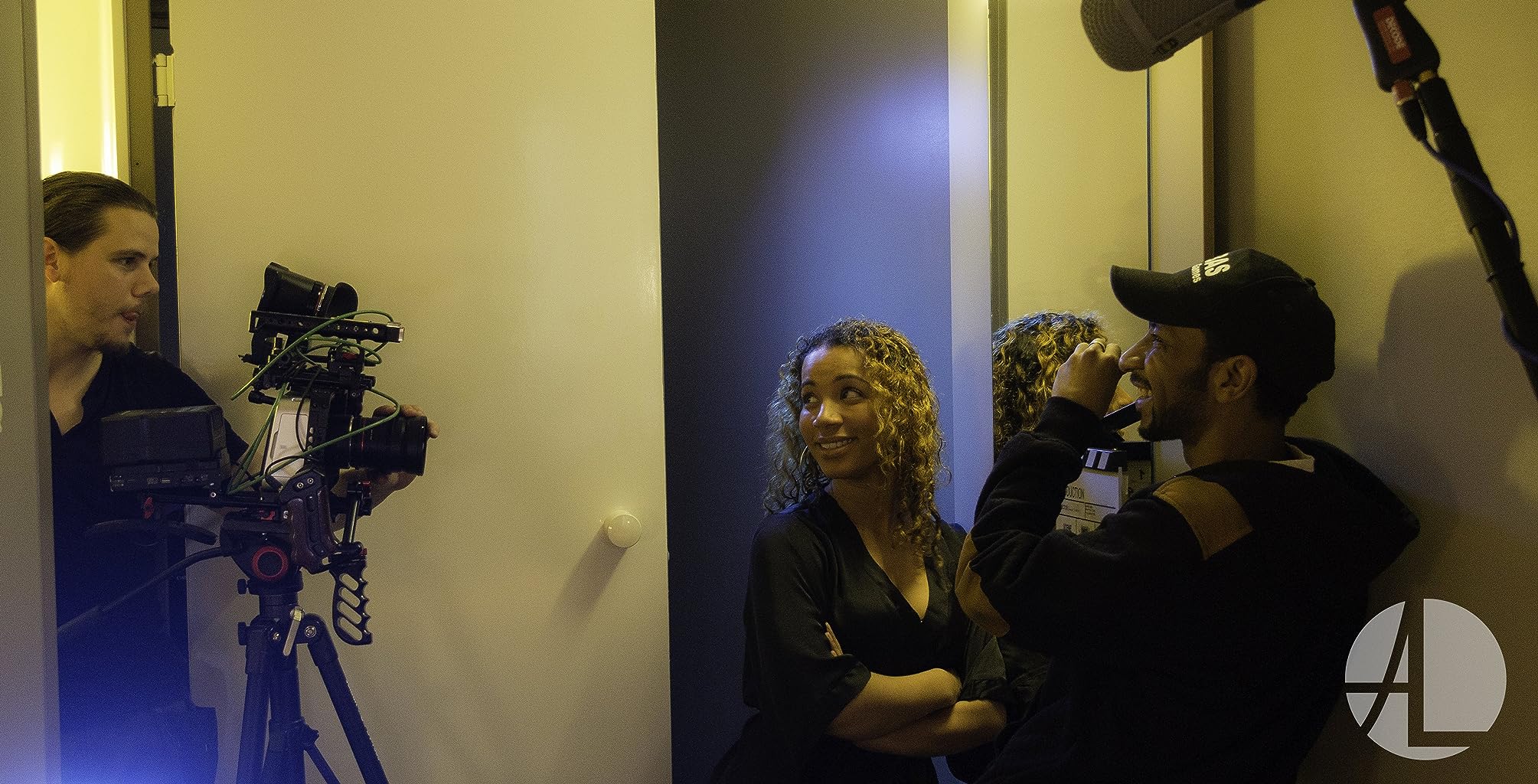 Фото - : 2009x1024 / 333 Кб