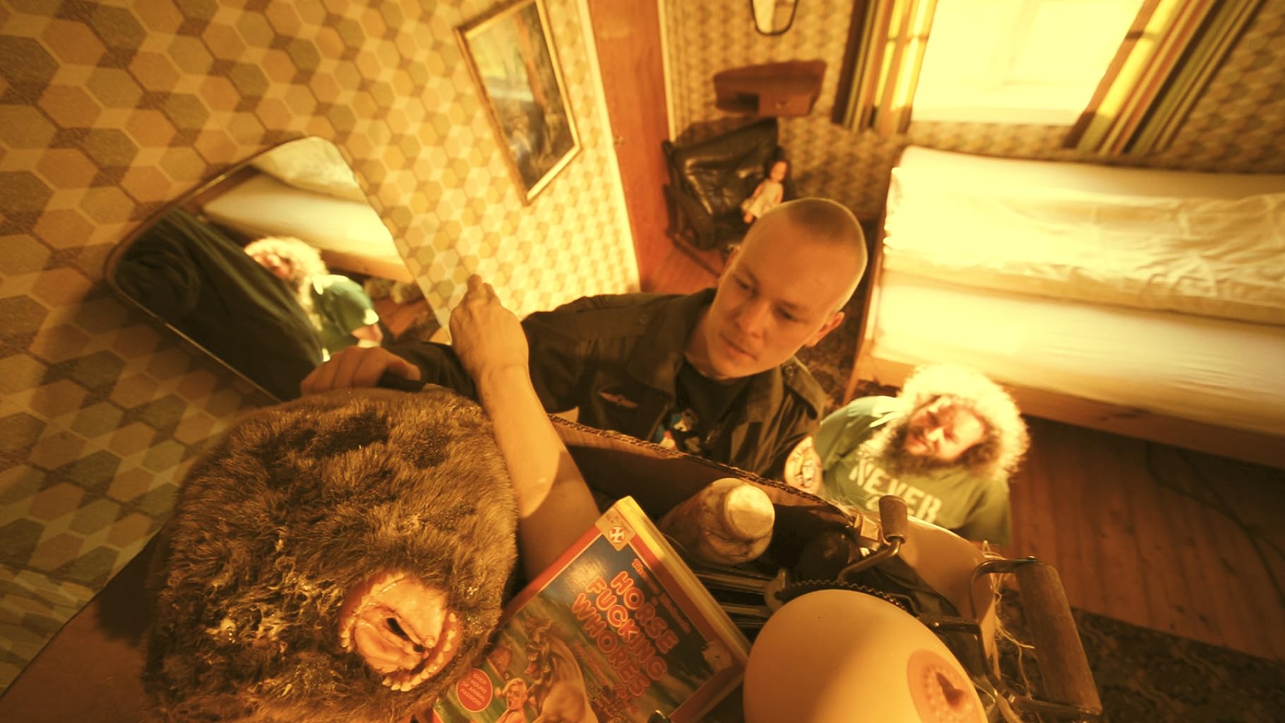 Фото - : 1820x1024 / 165 Кб