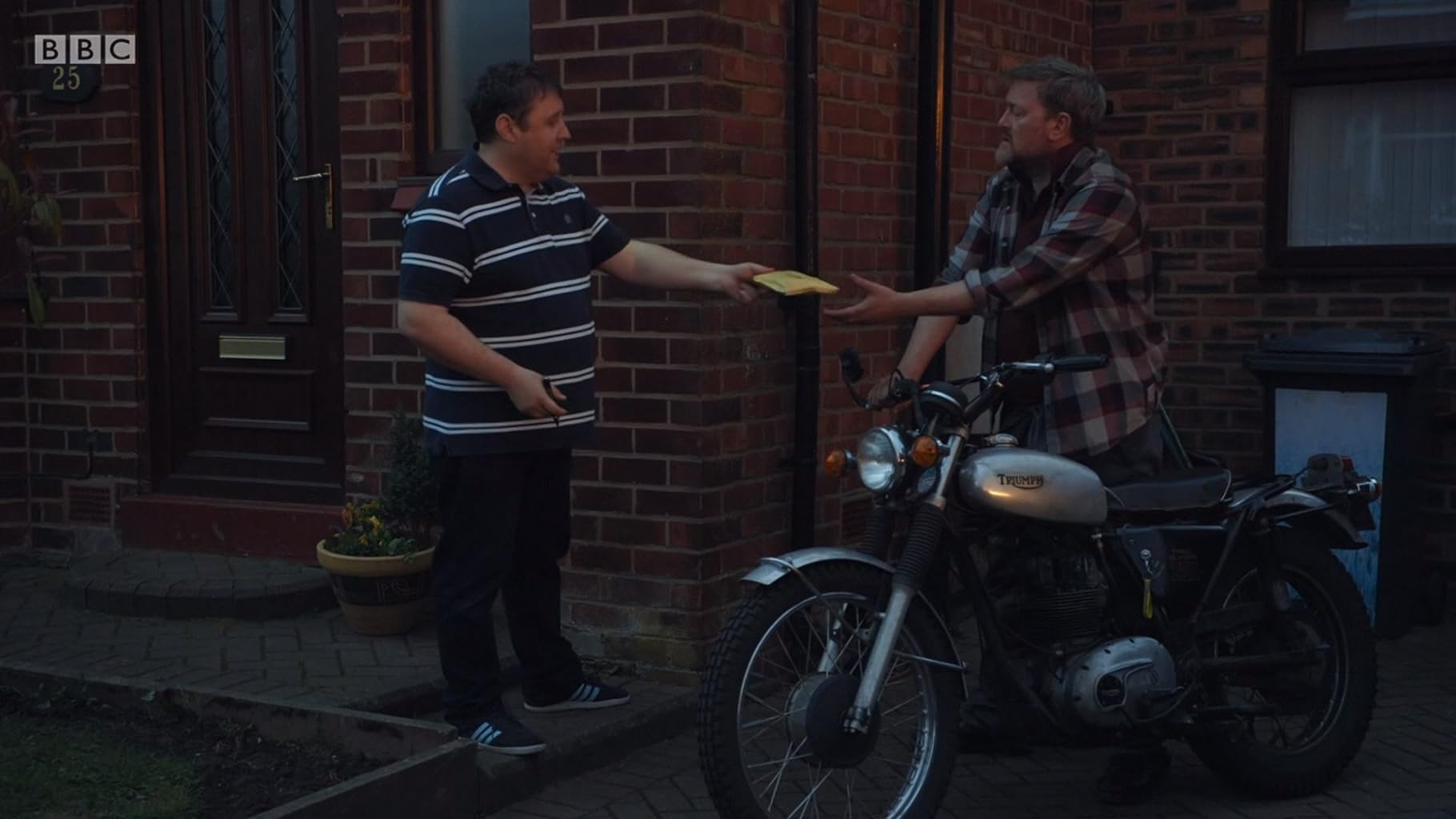 Фото - : 1820x1024 / 113 Кб