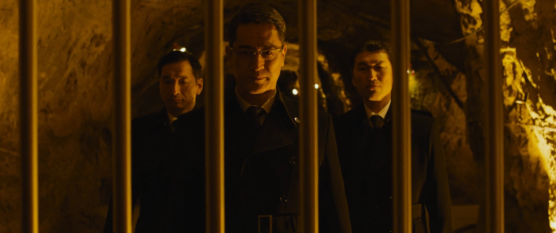 Фото - : 1920x804 / 181 Кб