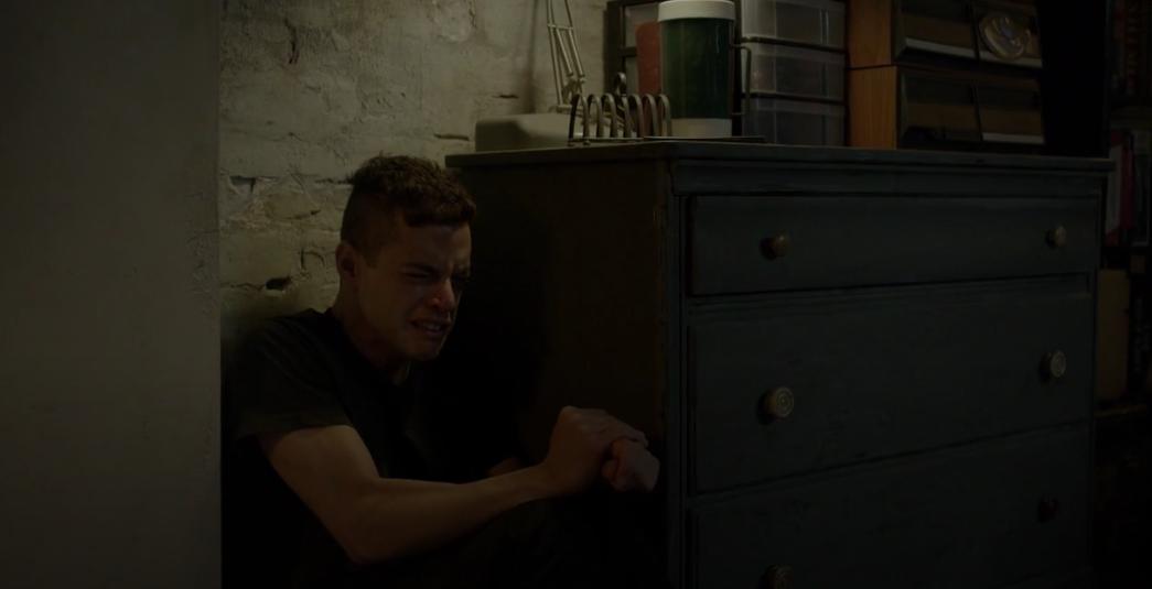 Фото - : 1045x535 / 24 Кб