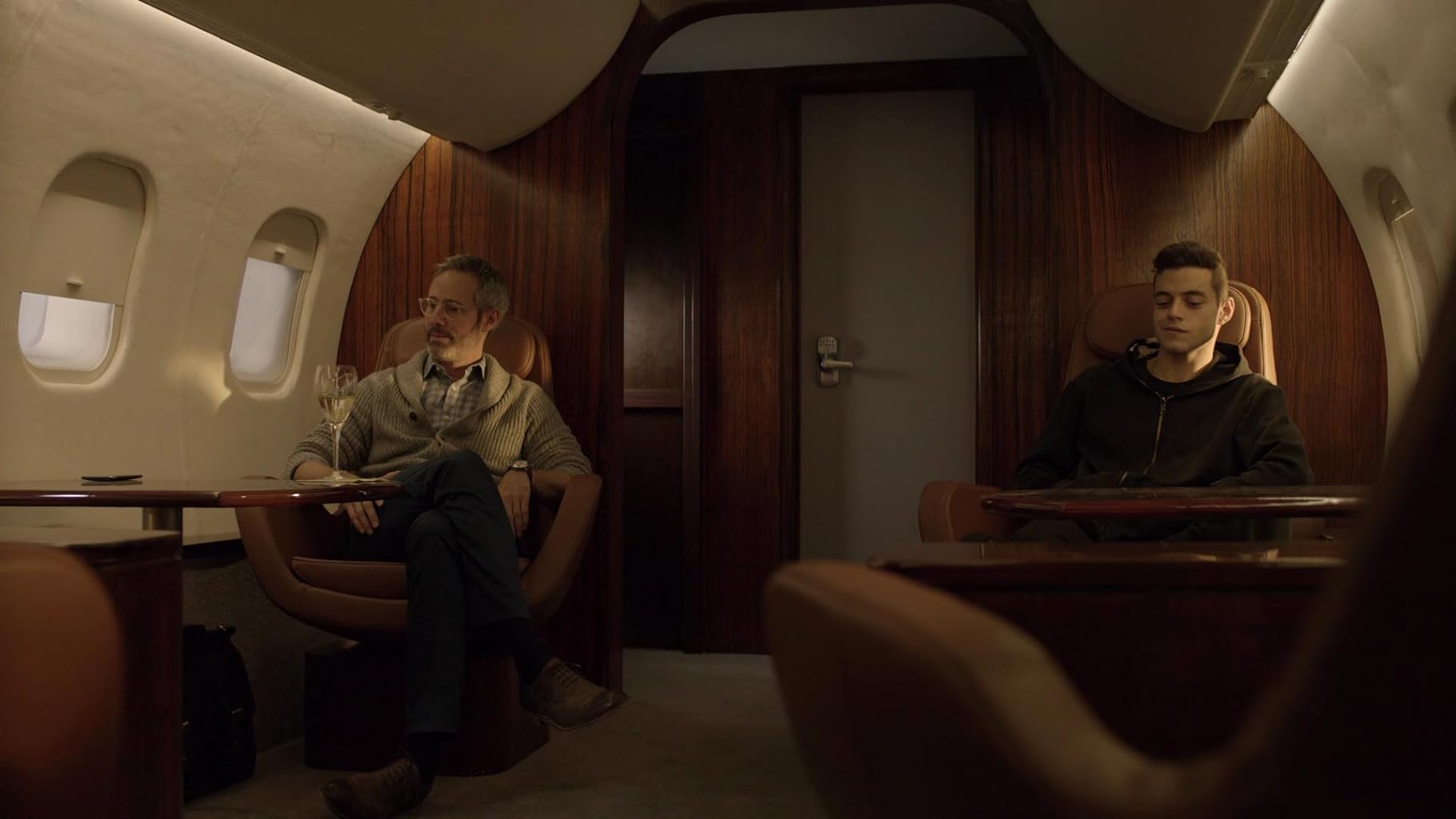 Фото - : 1820x1024 / 87 Кб