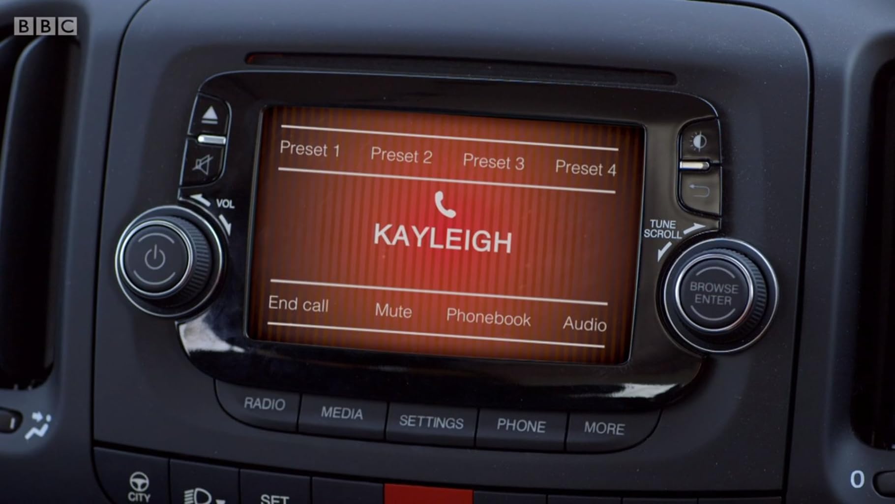 Фото - : 1820x1024 / 108 Кб