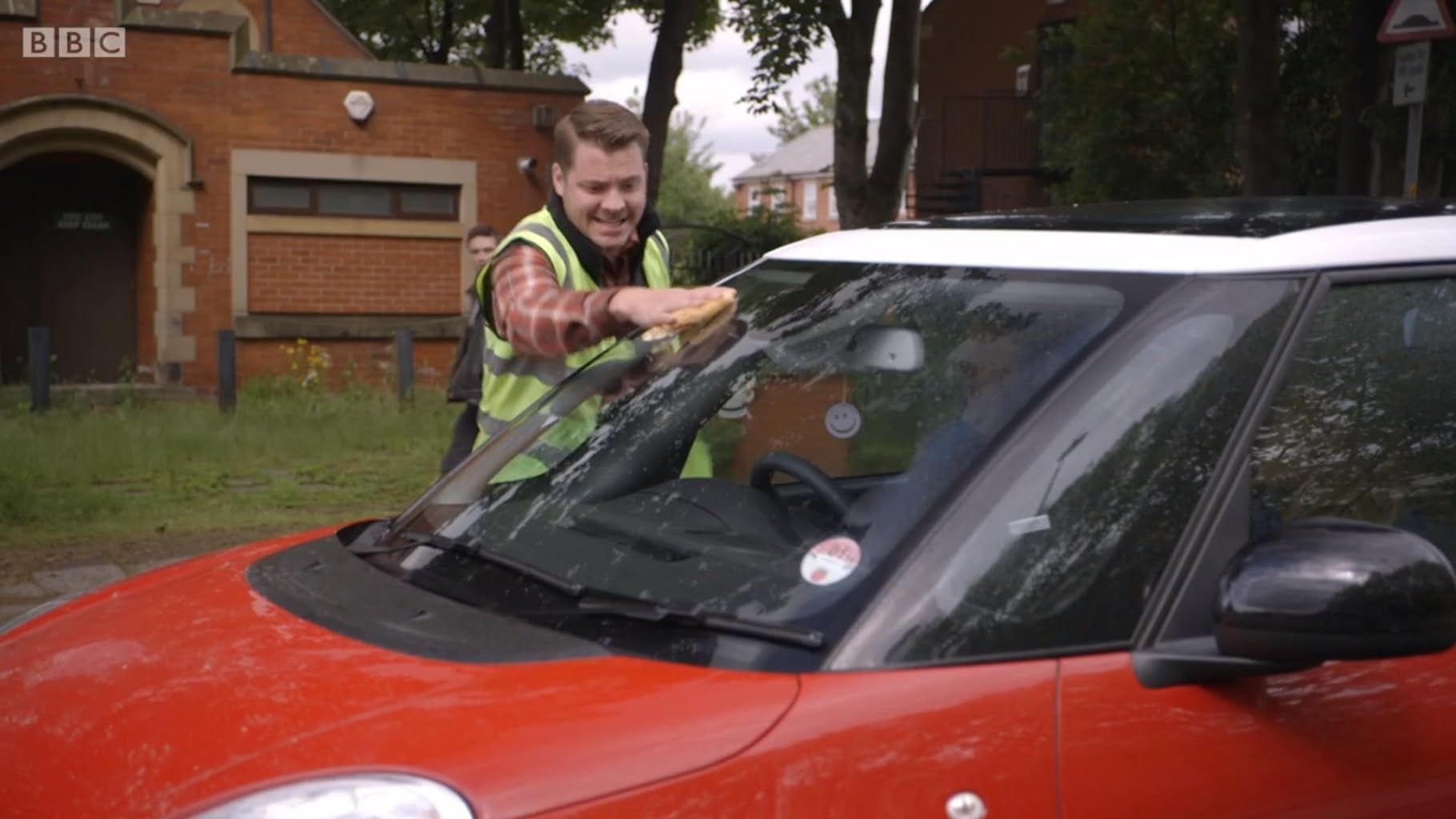 Фото - : 1820x1024 / 121 Кб