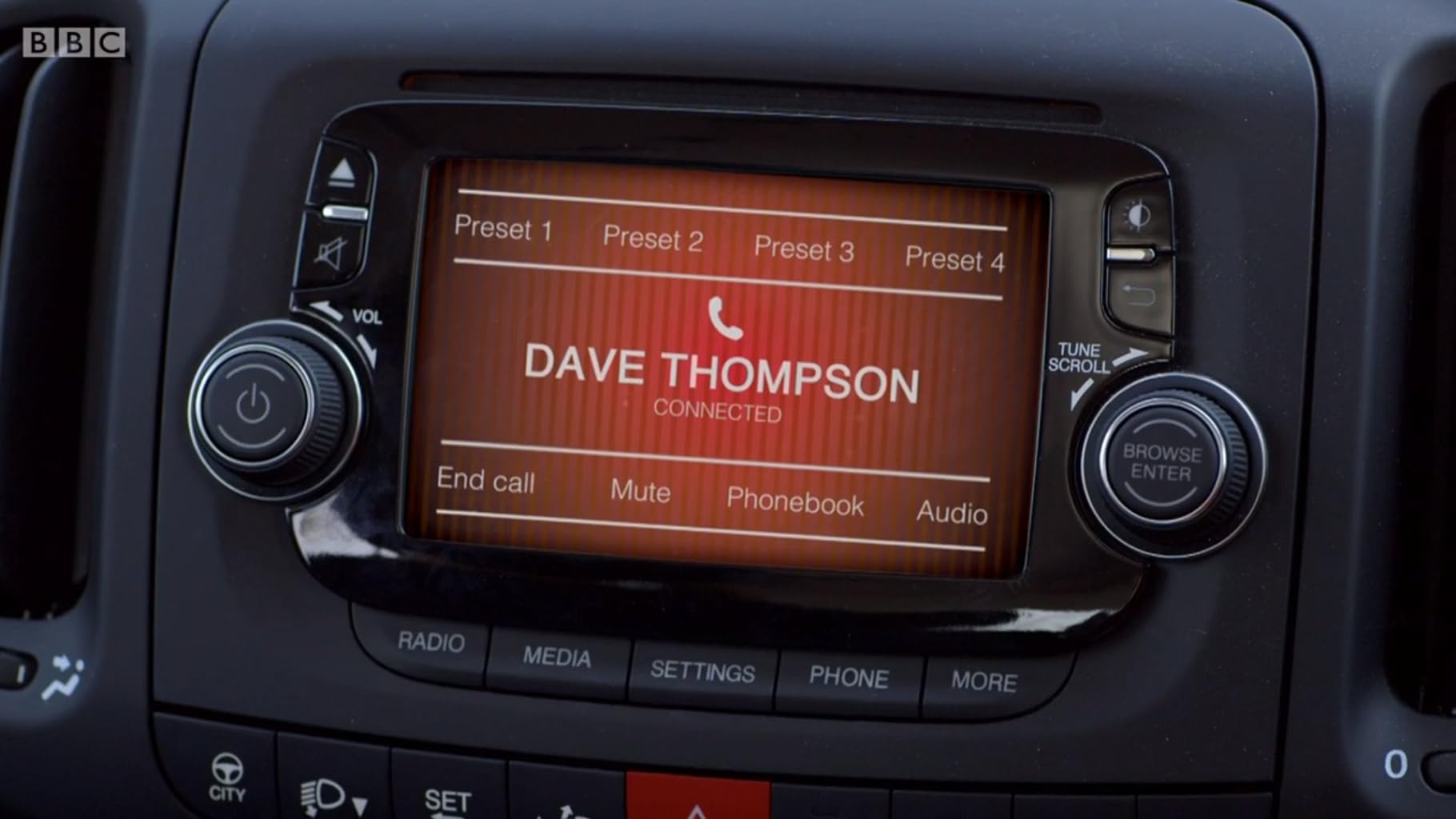 Фото - : 1820x1024 / 107 Кб