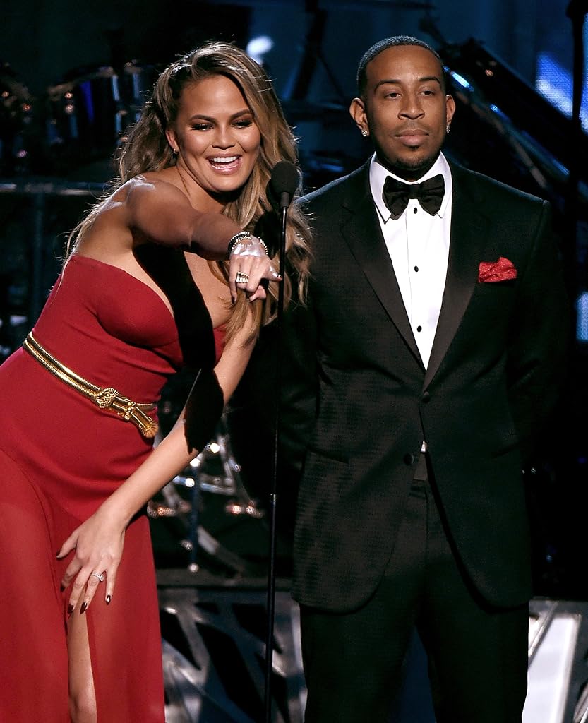 Фото - : 833x1024 / 87 Кб