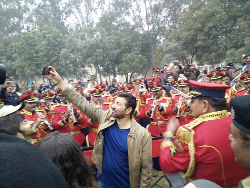 Фото - : 1024x768 / 290 Кб