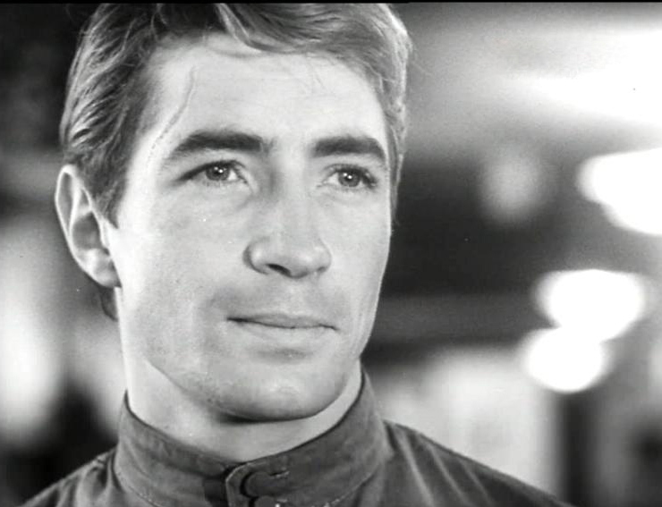 Фото - : 740x567 / 124 Кб