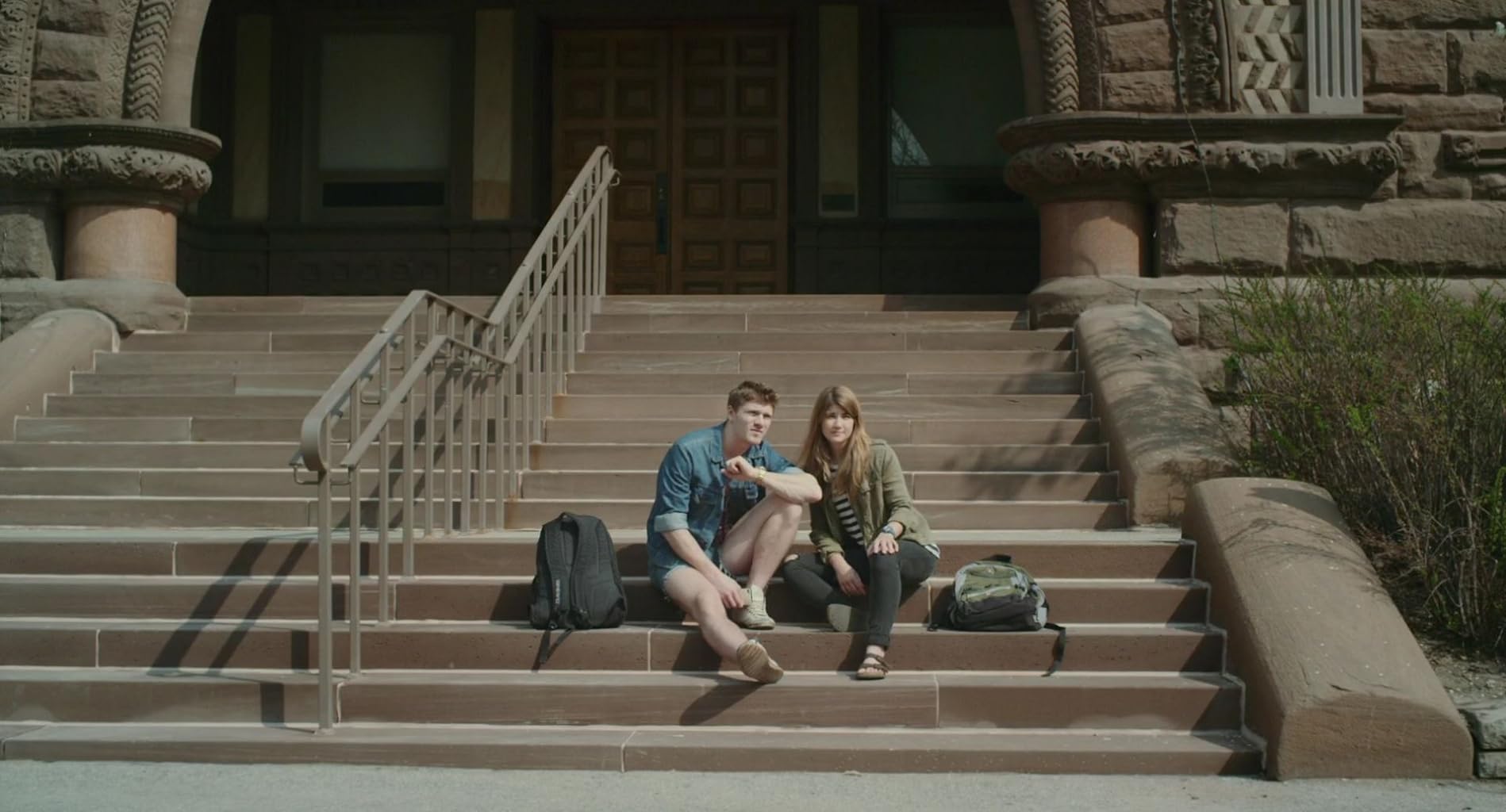 Фото - : 1898x1024 / 147 Кб