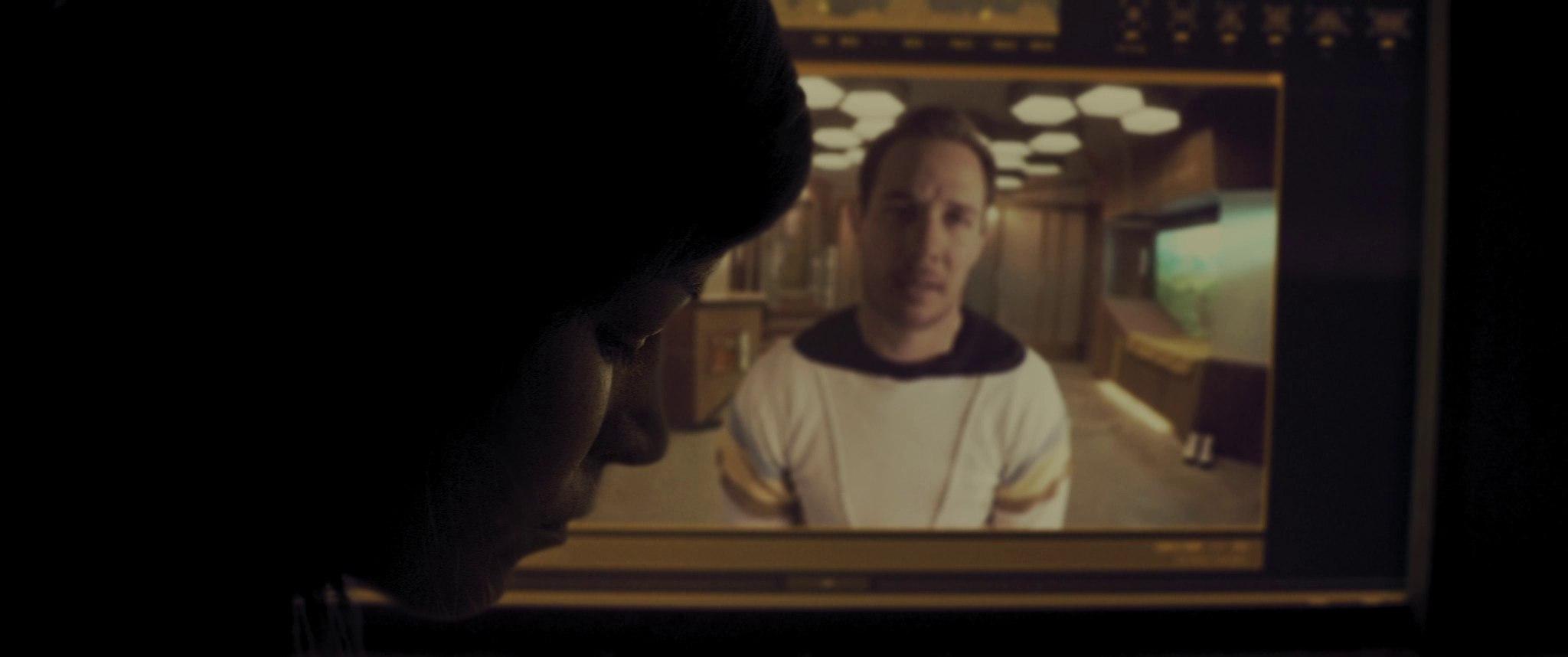 Фото - : 2048x858 / 59 Кб