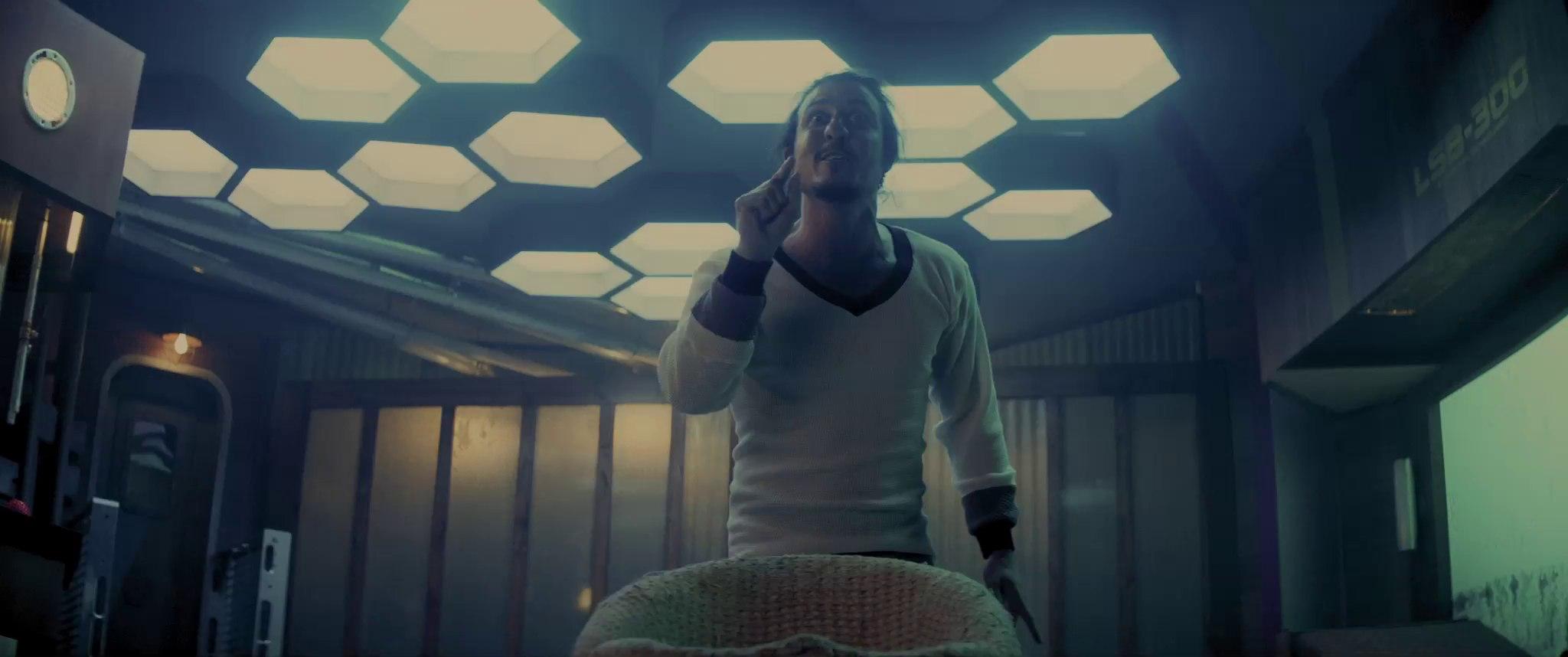 Фото - : 2048x858 / 96 Кб