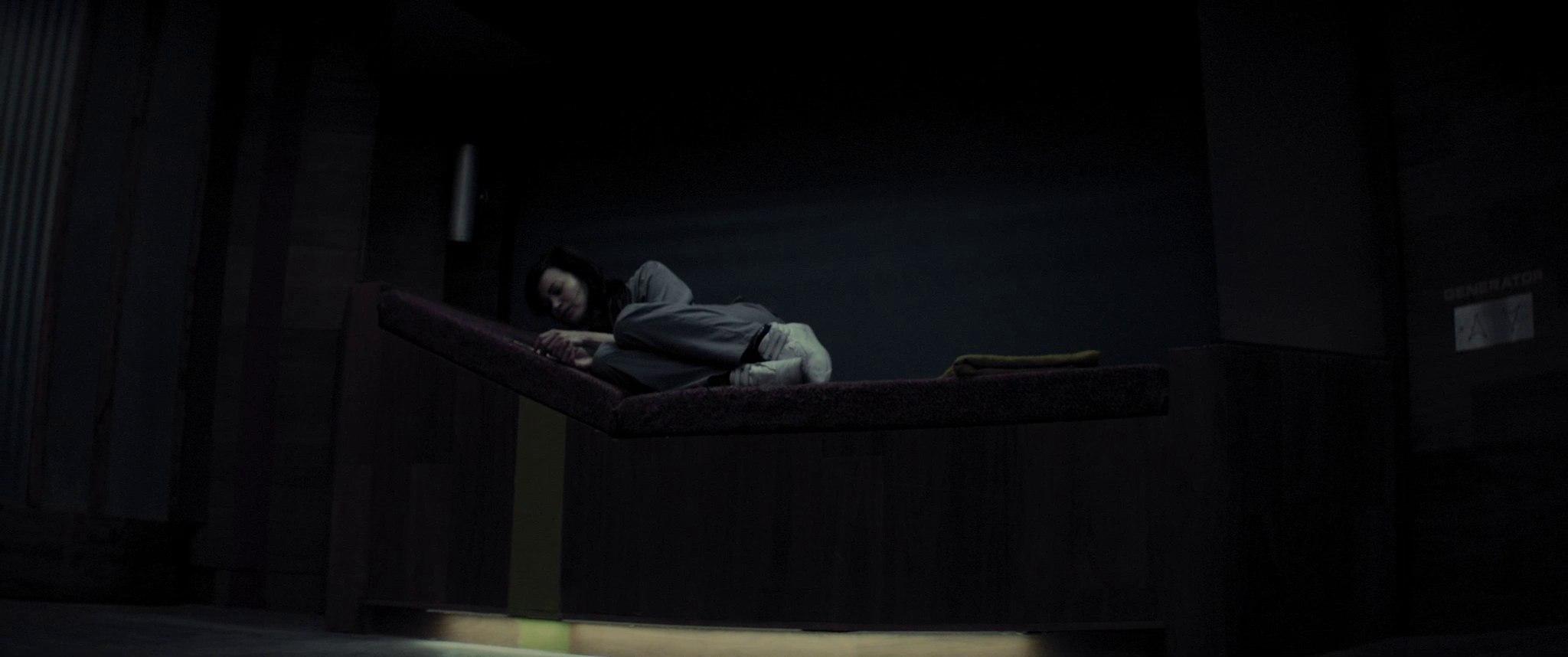 Фото - : 2048x858 / 80 Кб