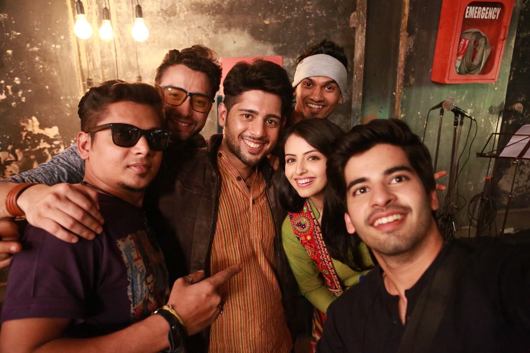 Фото - : 1080x720 / 205 Кб