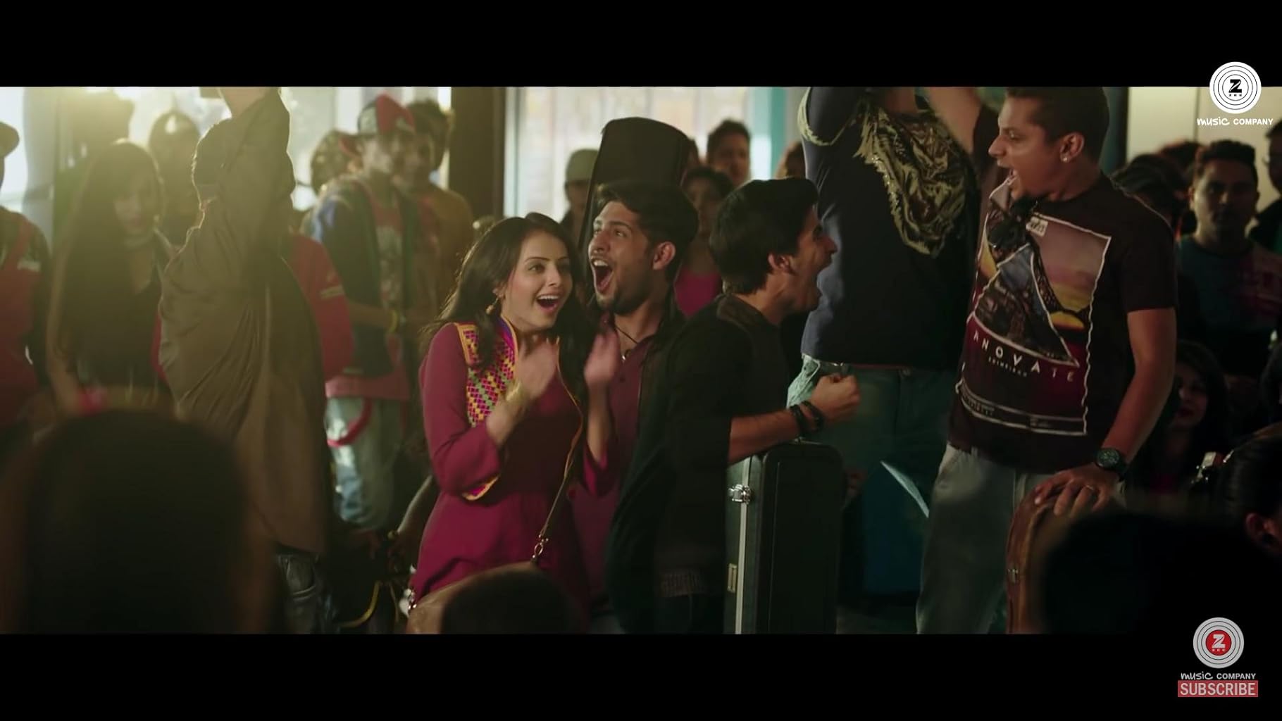 Фото - : 1820x1024 / 90 Кб