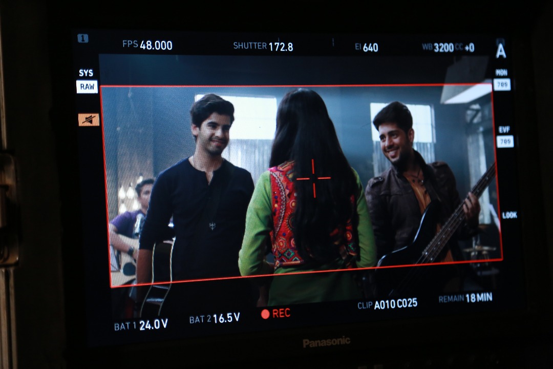 Фото - : 1080x720 / 115 Кб