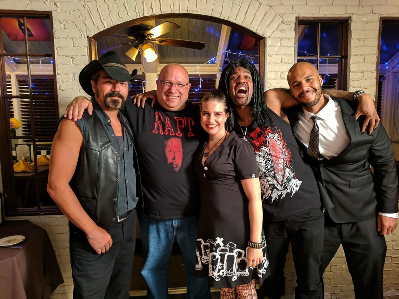 Фото - : 1280x960 / 135 Кб