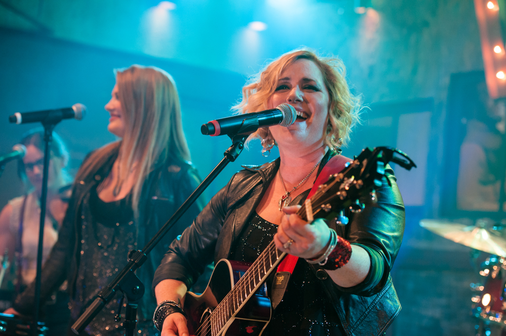 Фото - : 1000x665 / 486 Кб