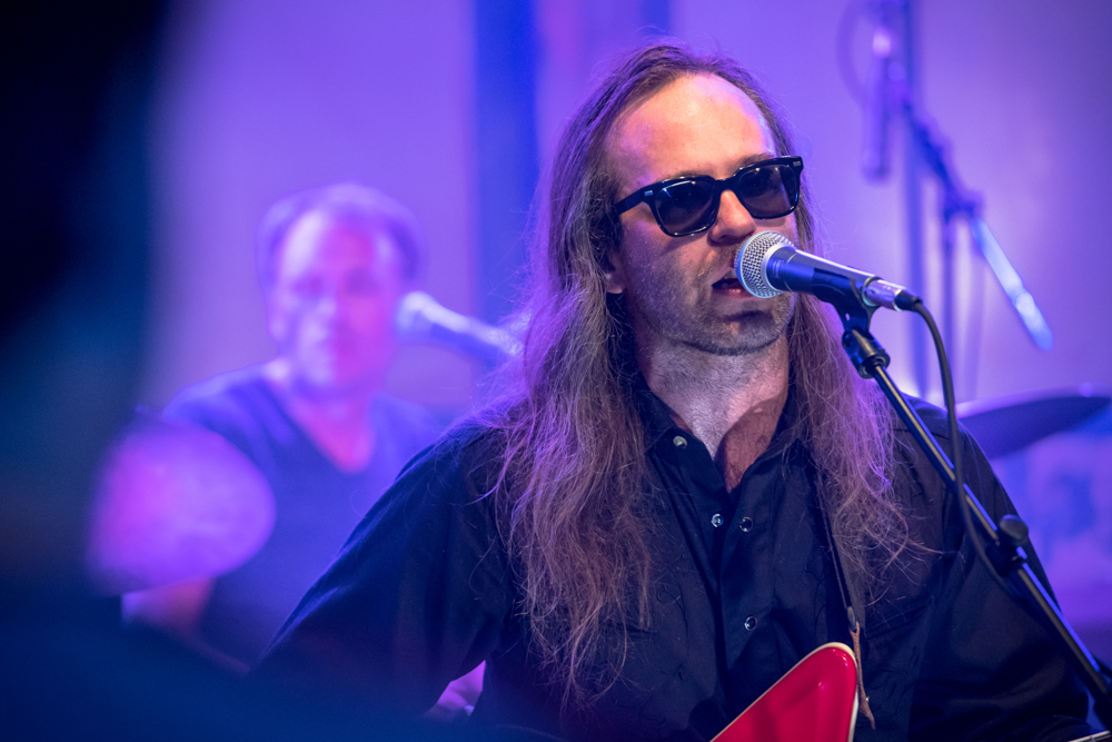 Фото - : 1000x667 / 386 Кб