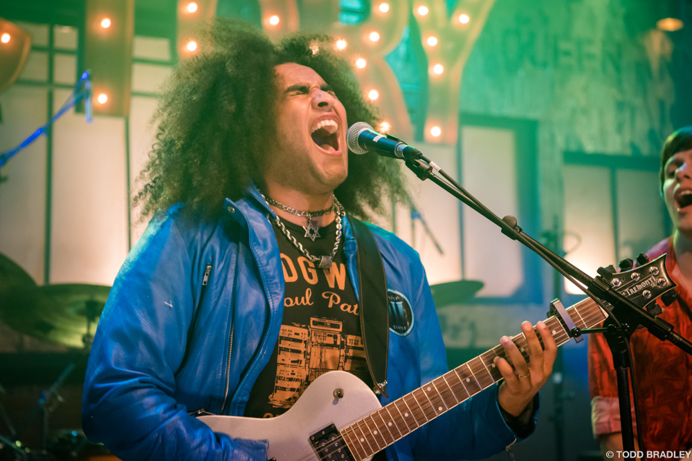 Фото - : 1000x667 / 471 Кб