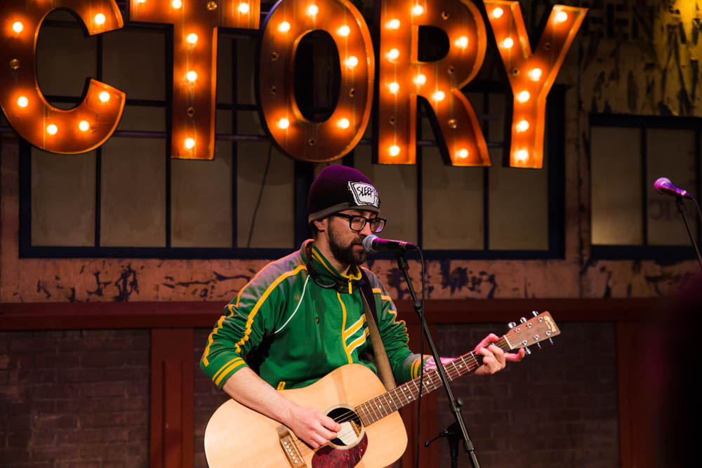 Фото - : 1000x667 / 96 Кб