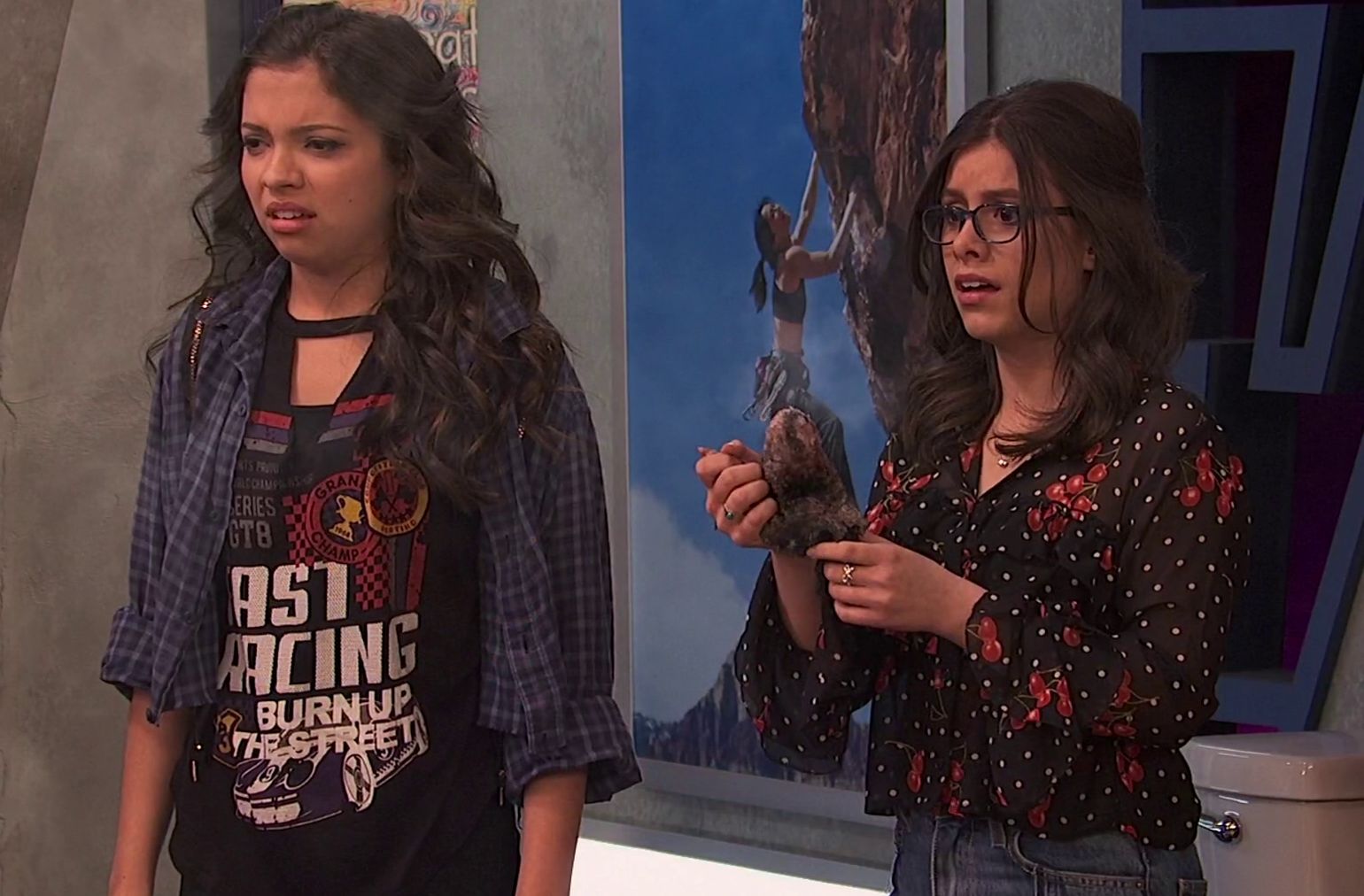 Фото - : 1540x1012 / 166 Кб